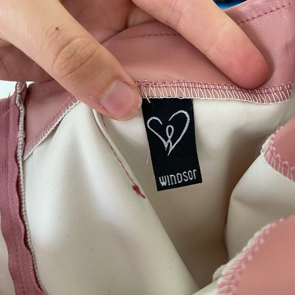 EUC | Windsor women’s faux leather blend miniskirt — small - Picture 6 of 6